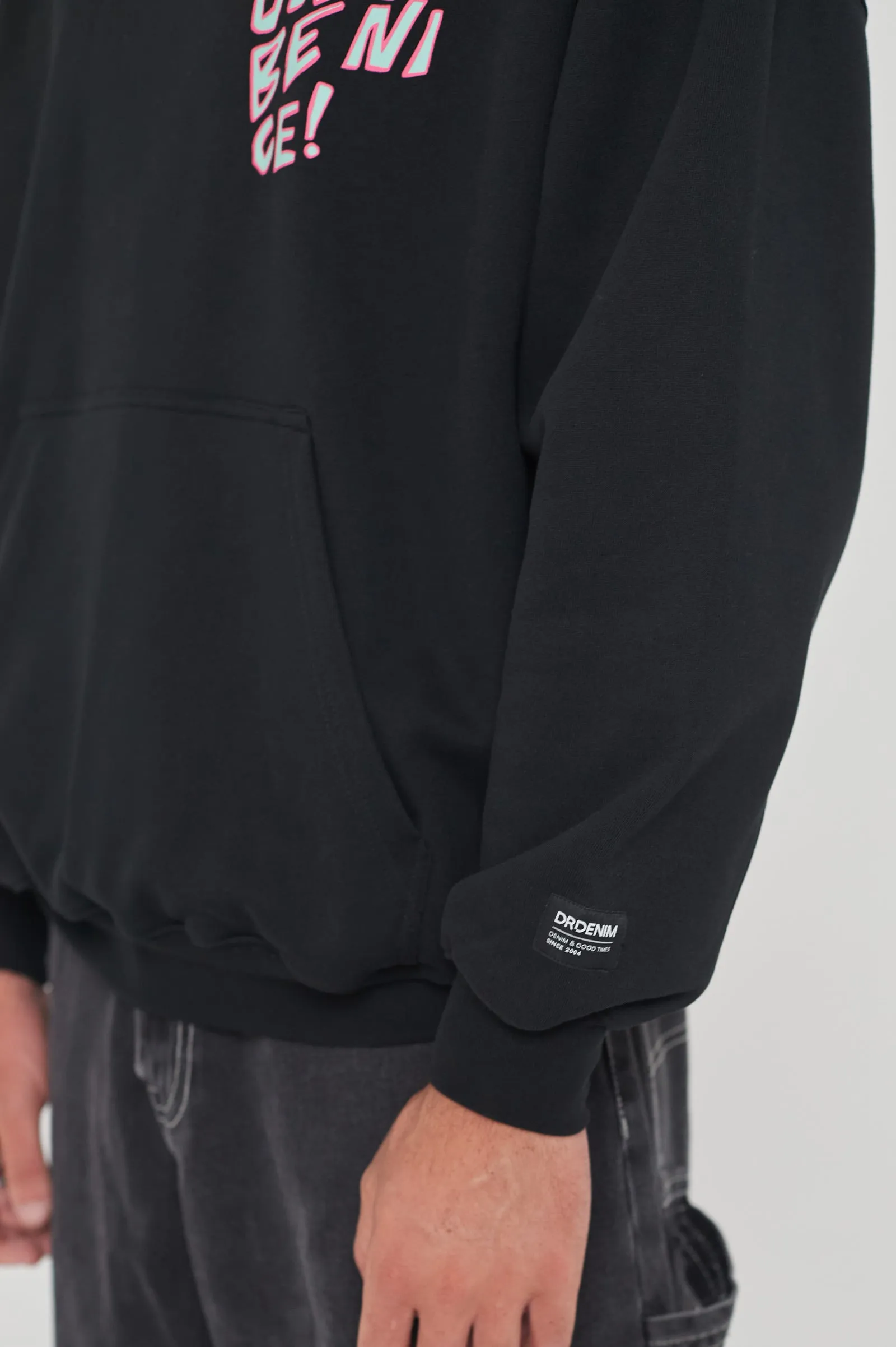 Alec Hoodie - Black Nice Square