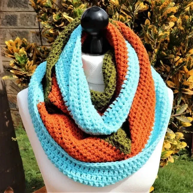 Fast & Easy Infinity Scarf – Quick Crochet Pattern for Beginners